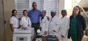 Read more about the article SRSND y la Iglesia Jesucristo de Los Santos entregan equipos de laboratorio al CPN de Vista al Valle
